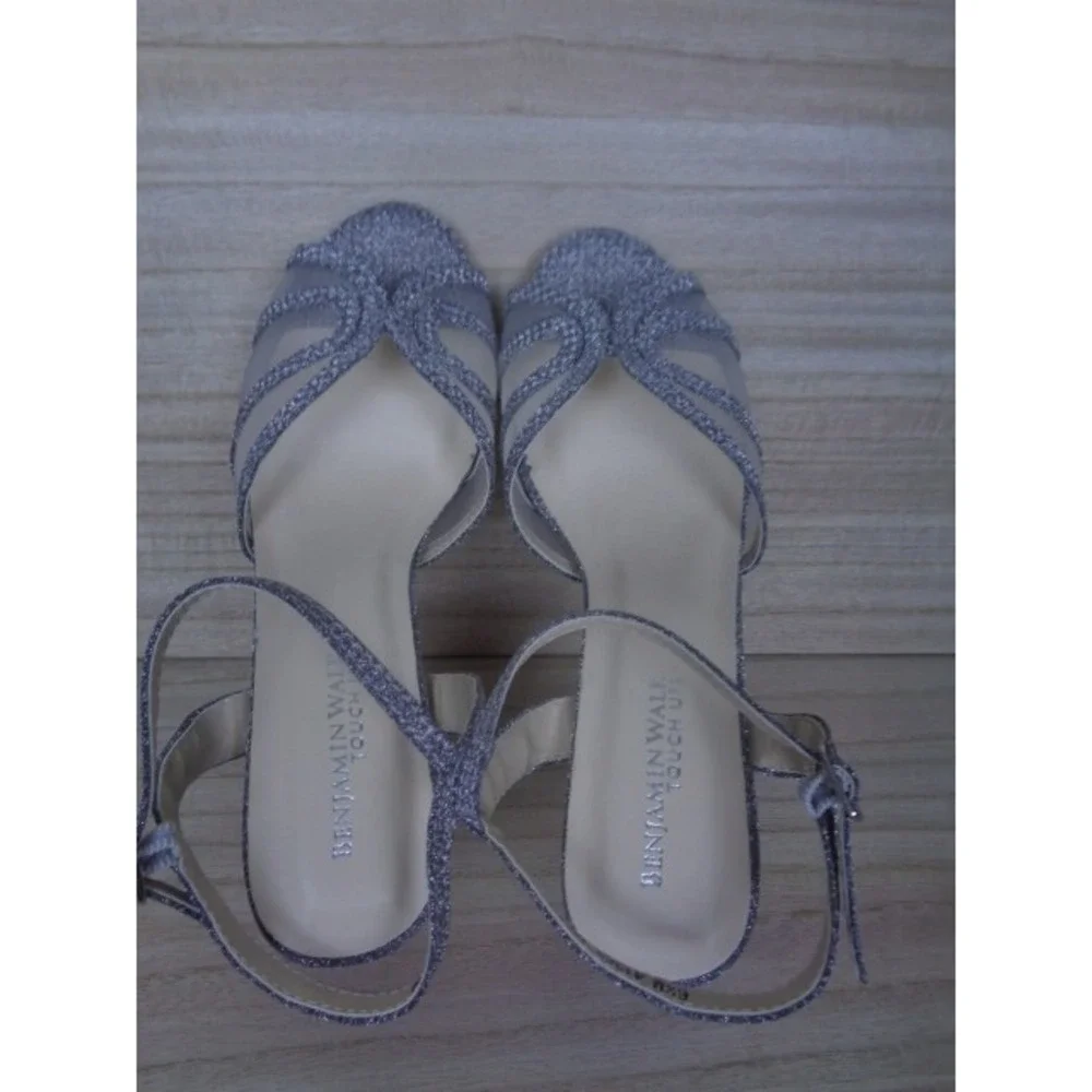 Touch Ups by Benjamin Walk Anya Silver‎ Glitter Platform Sandals Womens Size 6.5